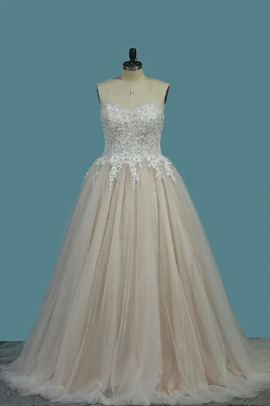 A Line Sweetheart Tulle With Applique Court Train Wedding Dresses Luxury Wedding Dress