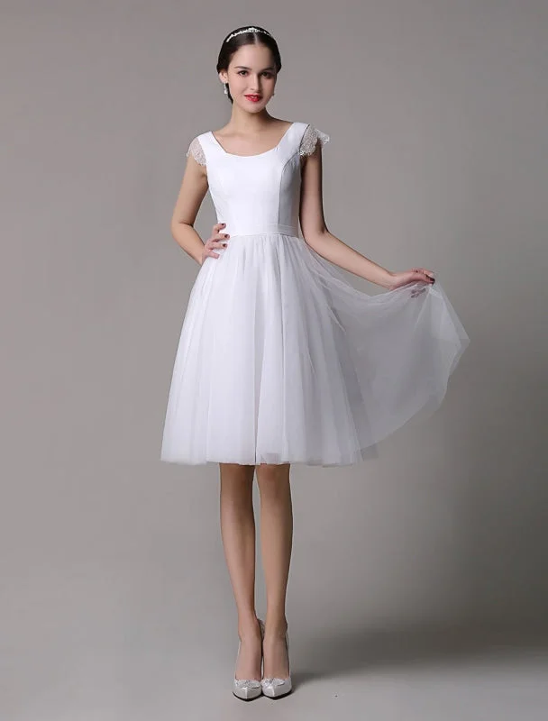 Simple Wedding Dresses Tulle Scoop Neck Knee Length Short Bridal Dress With Lace Cap Sleeves Lace Back Wedding