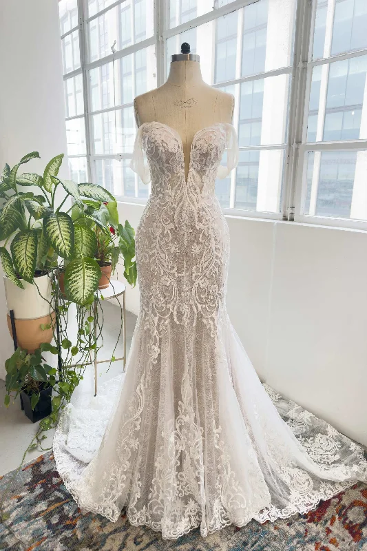 Trumpet-Mermaid Cathedral Train Lace Tulle Wedding Dress CW3001 Sexy Wedding Dress