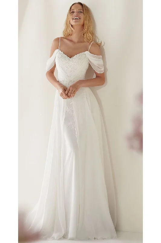 Unique Spaghetti Straps Sweep Train Wedding Dress Long Beach Wedding Dress N2371 Floral Lace Wedding