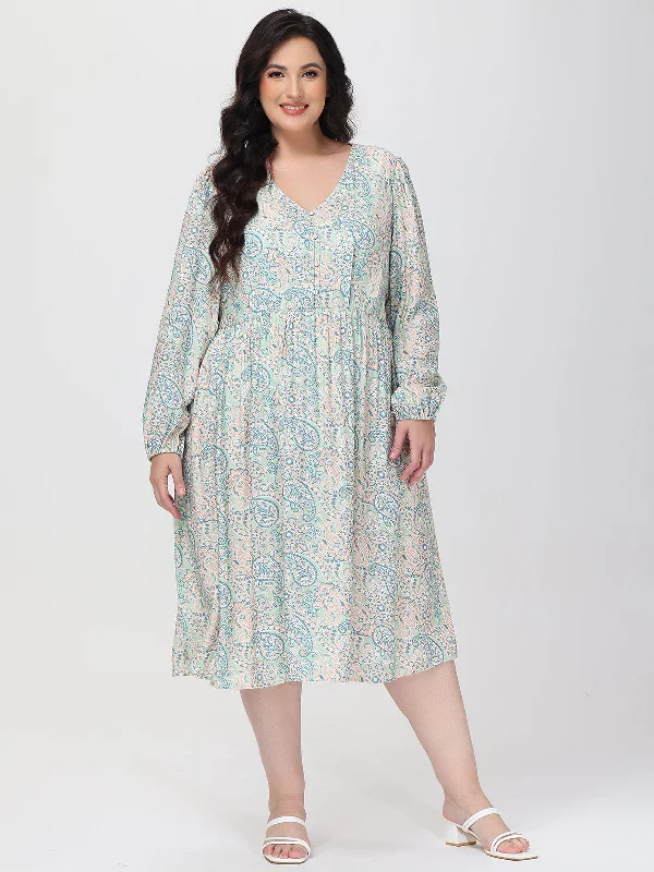 Plus Paisley V-Neck Midi Dress Wrap midi dresses