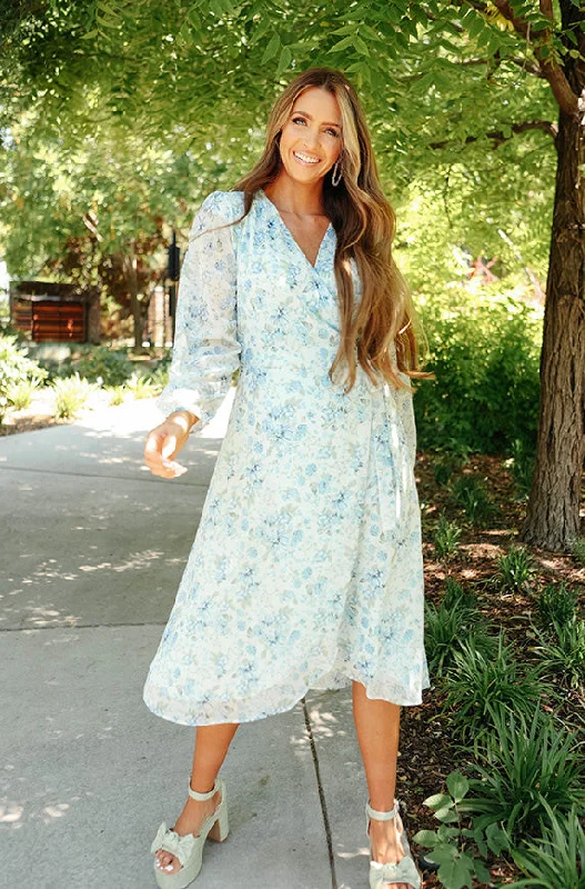 Hillary Blue Floral Dress - DM Exclusive - Nursing Friendly - Maternity Friendly Chiffon floral dresses