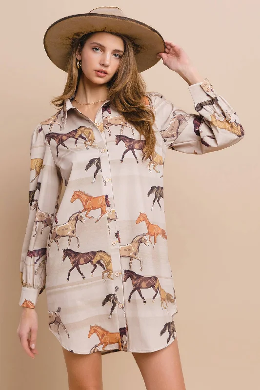 Retro Horse T - Dress Holiday unclassified dresses