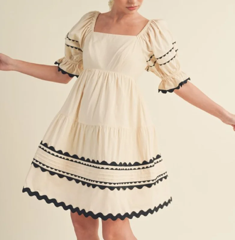 The Arti Ric Rac Trim Dress in Cream Summer unclassified dresses